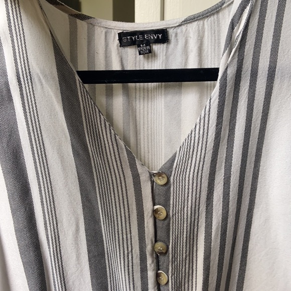 Style Envy Striped Blouse - Picture 3 of 3